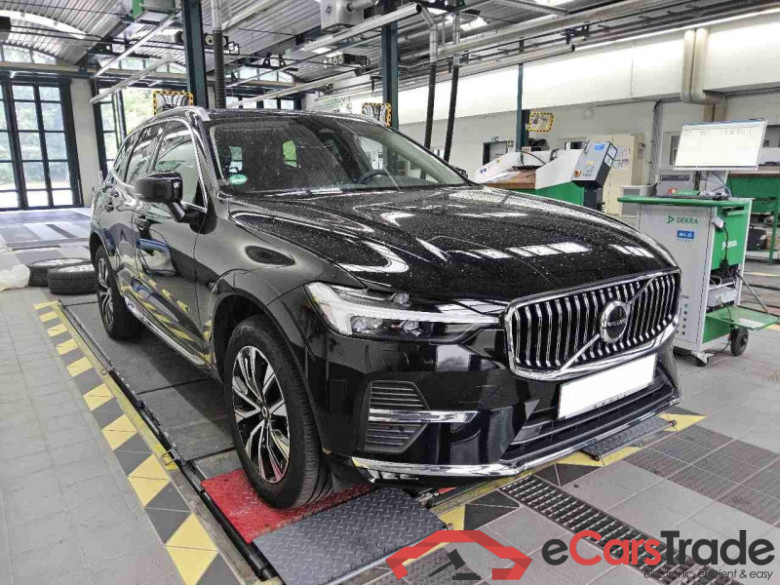 Volvo XC60 (03.2017->) DE - SUV5 B4 (Diesel) 2WD EU6d, Plus Bright Mild-Hybrid, (Facelift) 2022 - 2022 #2
