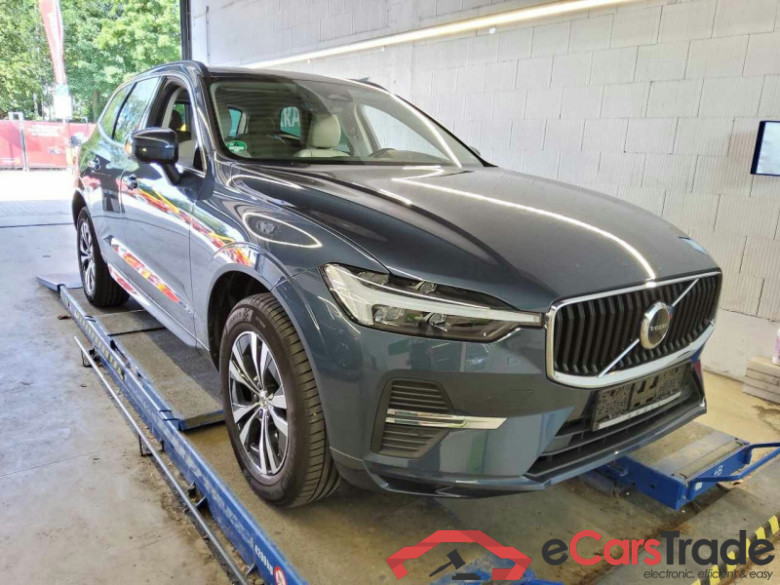 Volvo XC60 (03.2017->) DE - SUV5 B4 (Benzin) 2WD EU6d, Momentum Pro Mild-Hybrid, (Facelift) 2021 - 2022 #2