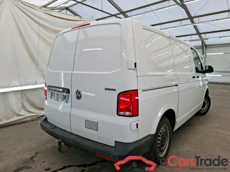 VOLKSWAGEN Transporter 2019 4P Fourgon tôlé 2 0 TDi 150 4MO L1H1 Business Line #3