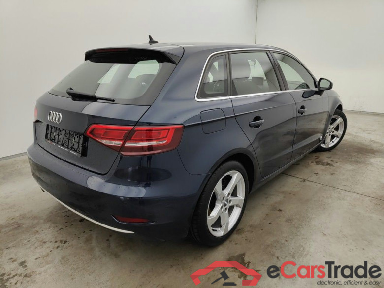 Audi A3 Sportback 1.0 30 TFSi 85kW S tronic Sport 5d #2
