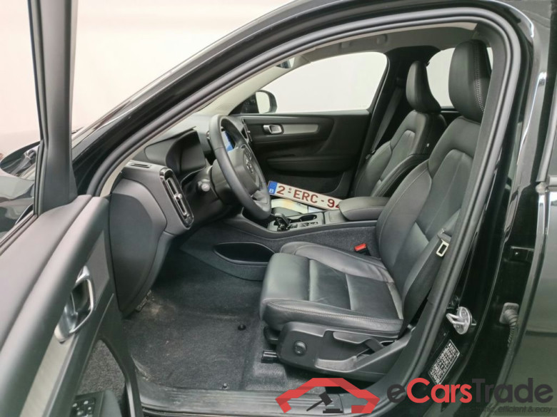 Volvo XC40 B3 Core DCT 5d #3