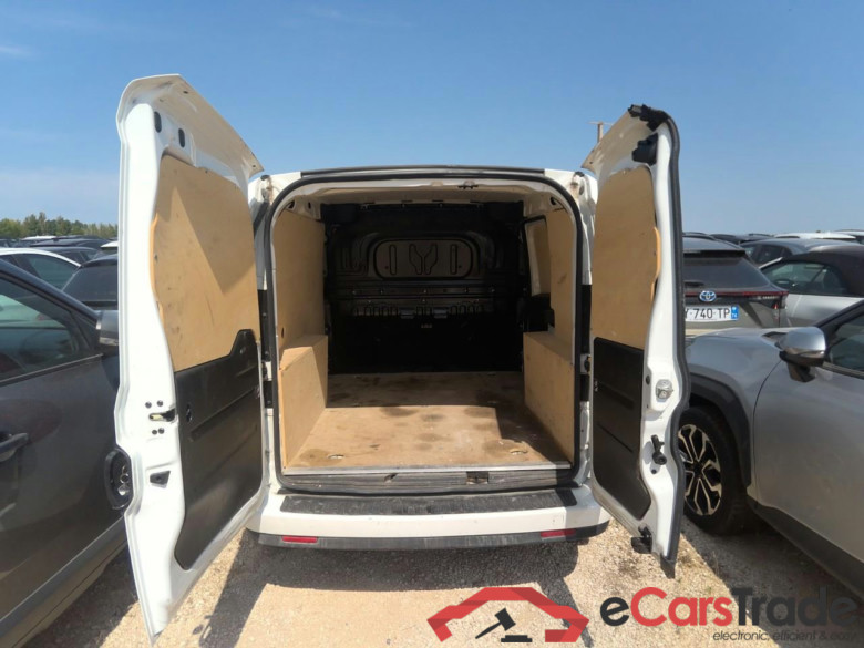 DOBLO CARGO 16MJT 105 PR LOUNG #6