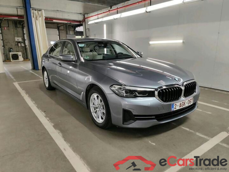 BMW 5 Reeks Berline 5 Reeks Berline 545e xDrive 290kW/394pk  4D/P Auto-8 #2