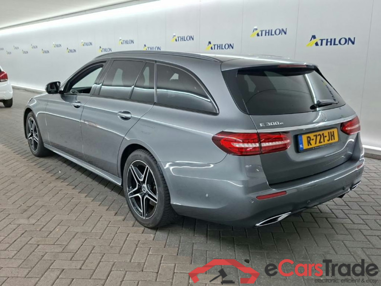 MERCEDES-BENZ E-klasse Estate E 300 e AMG Line 5D 235kW #4