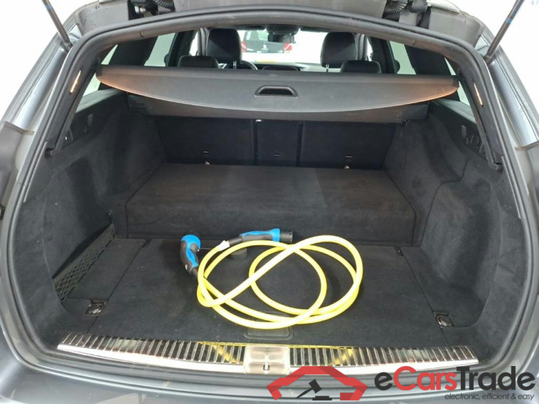 MERCEDES-BENZ E-klasse Estate E 300 e AMG Line 5D 235kW #5