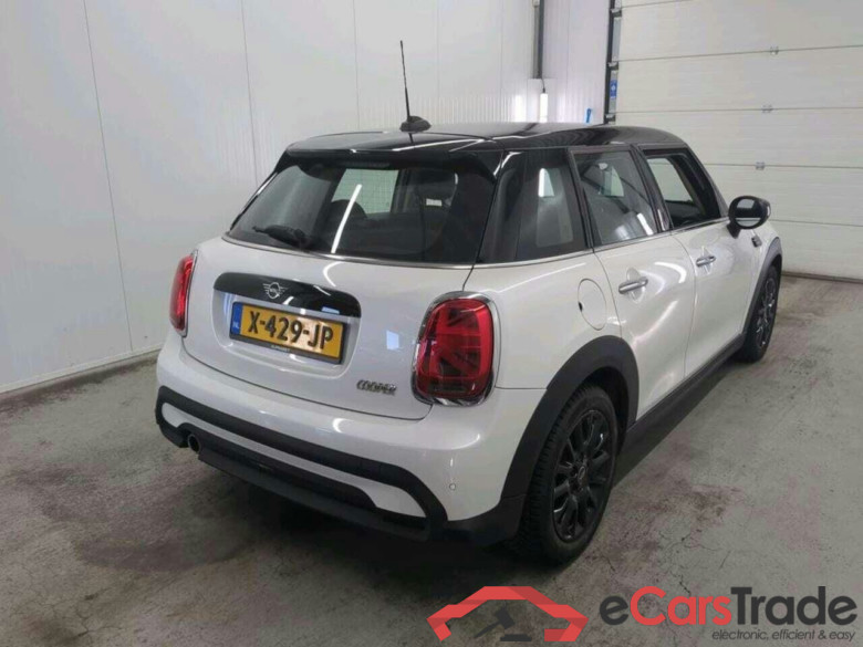 Mini 5-deurs 1.5 Cooper Camden #2