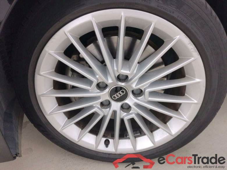 AUDI A3 SPORTBACK 40 TFSI E ADVANCED S-TRONIC #6