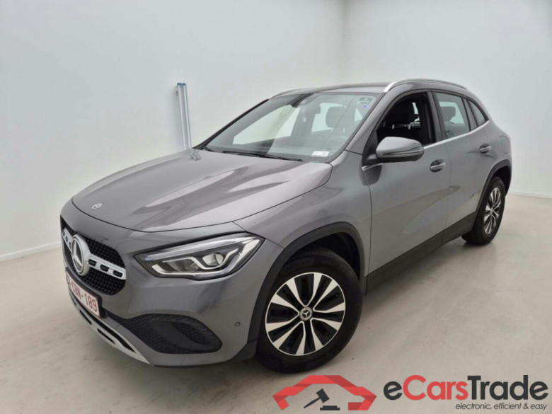 MERCEDES-BENZ GLA 180 BUSINESS SOL. AUT
