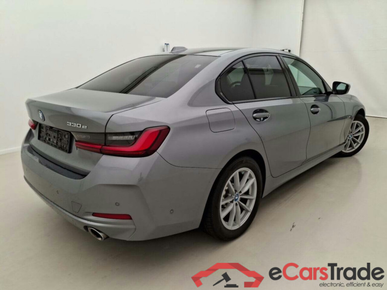 BMW 3-SERIE BERLINE 2.0 330E #2