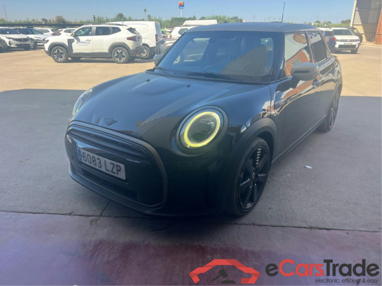 MINI MINI / 2021 / 5P / berlina con portón COOPER 5 PUERTAS