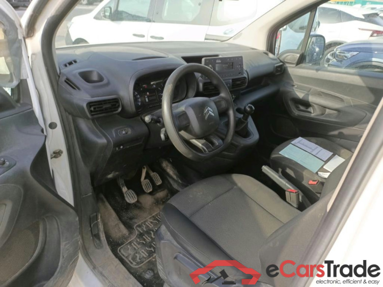 CITROEN Berlingo / 2015 / 4P / combi Talla M BlueHDi 100 S&S LIVE (IND) #3