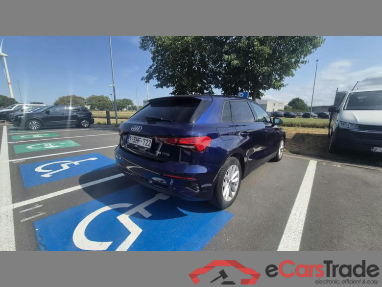 AUDI A3 Sportback 35 TFSI Attraction S tronic #3