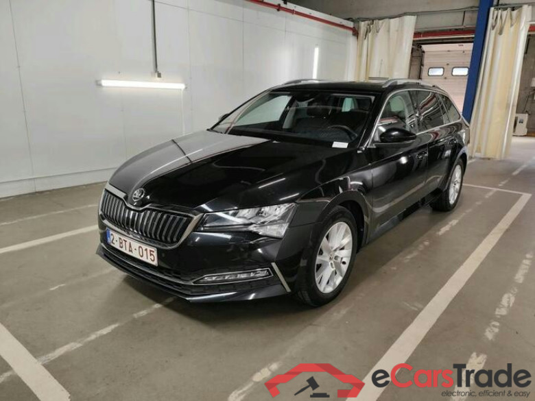 Skoda Superb Combi Superb Combi 1.4 TSI iV DSG6 Clever+ (PHEV) 160kW/218pk  5D/P Auto-6