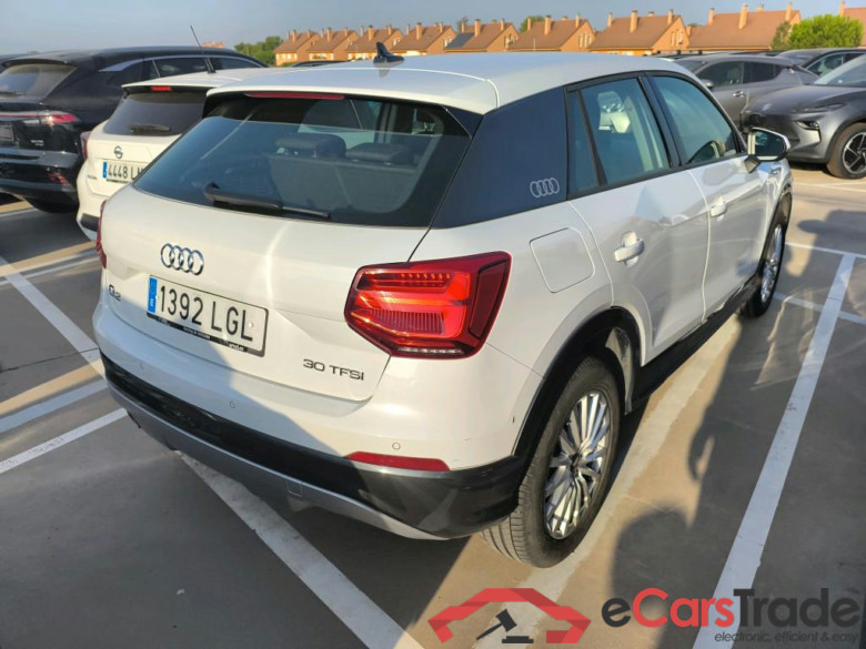 AUDI Q2 / 2016 / 5P / todoterreno Design 30 TFSI 85kW (116CV) (AC) #2