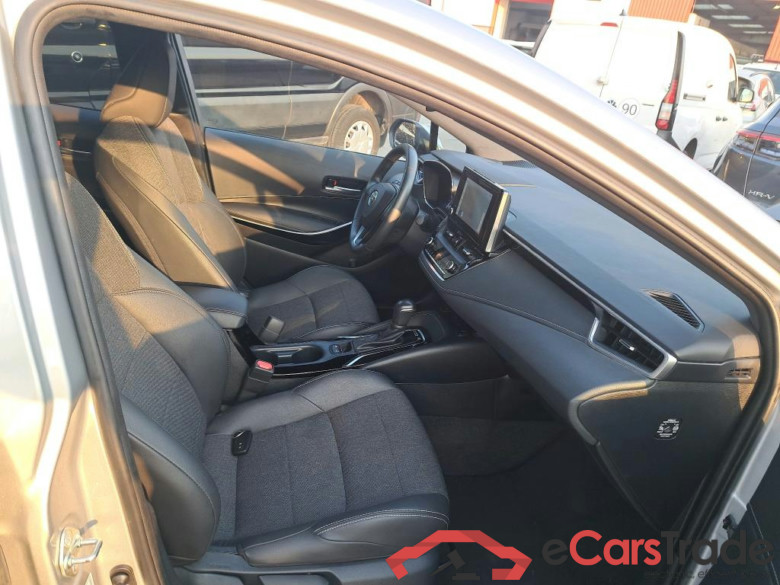 TOYOTA Corolla / 2020 / 5P / berlina con portón 1.8 125H STYLE E-CVT #6