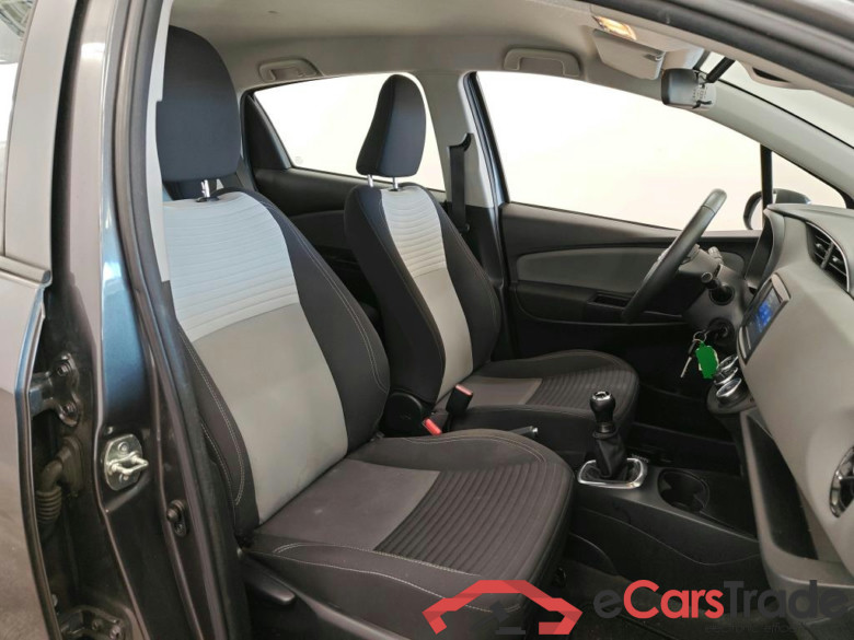 Toyota Yaris 1.0 VVT-i Connect 5d #3