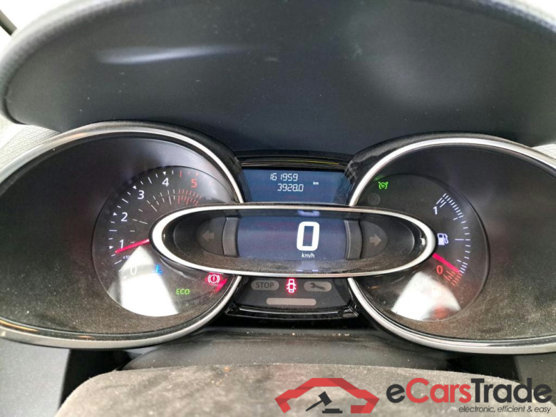Clio IV Air MediaNav 1.5 dCi 75CV BVM5 E6 #6