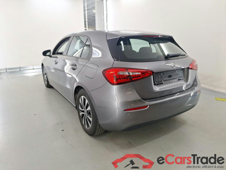 MERCEDES-BENZ A-CLASS LIMOUSINE 2.0 A 180 D BUSINESS SOLUTION ESSENTIAL #3