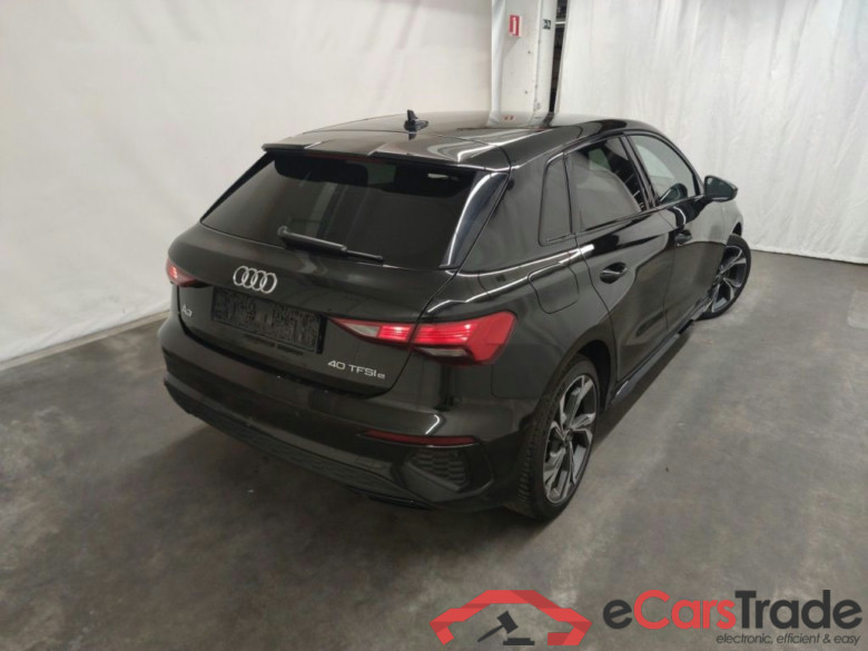 Audi A3 Sportback 1.4 40 TFSI e S Line 5d #2