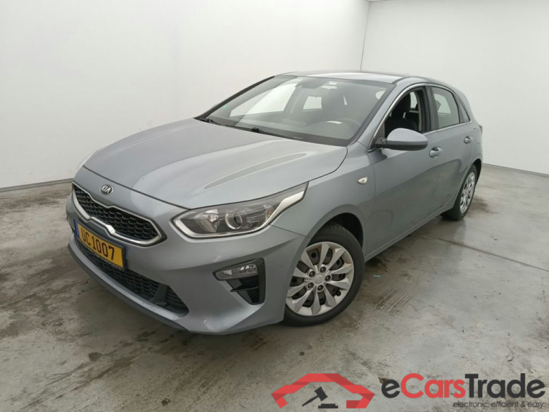 KIA CEED DIESEL - 2018 1.6 CRDi 116 Navi Edition ISG (EU6d-TEMP) 5d #2