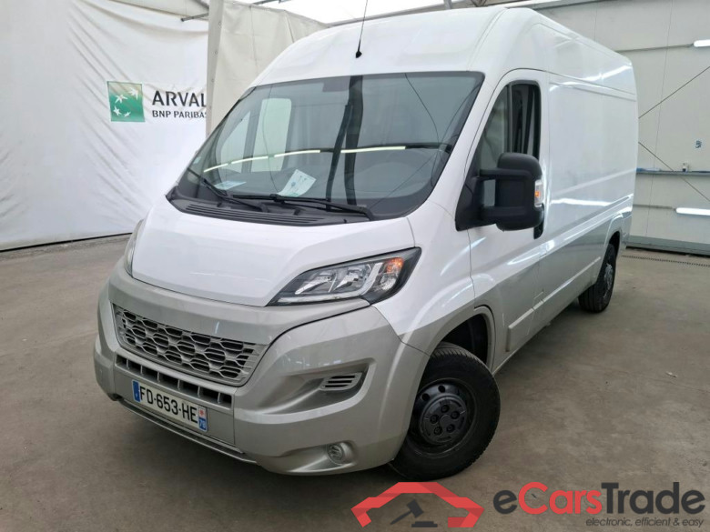 PEUGEOT Boxer / 2014 / 4P / Fourgon tôlé BLUEHDI 110 PREMIUM 335 L2H2 #1