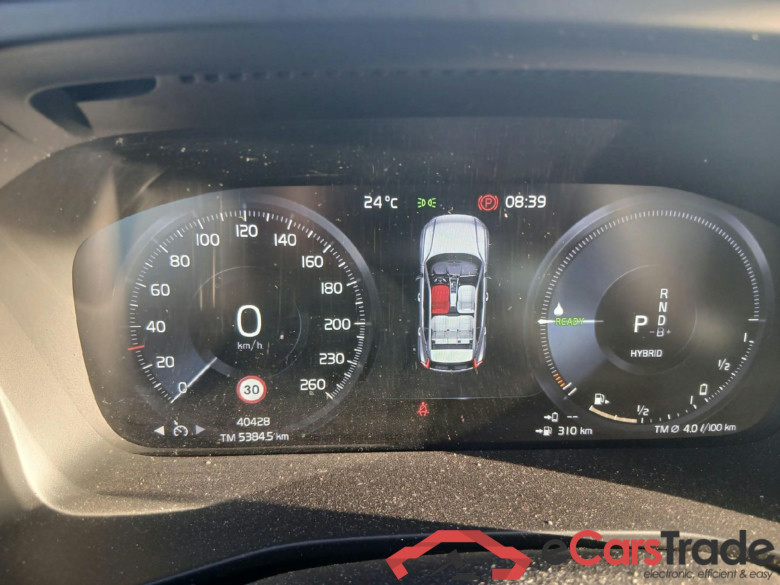 VOLVO XC40 / 2017 / 5P / todoterreno 1.5 T5 Twin Recharge R-Design Auto #4