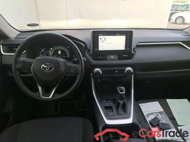 TOYOTA Rav4 / 2018 / 5P / todoterreno 2.5l 220H Advance #3