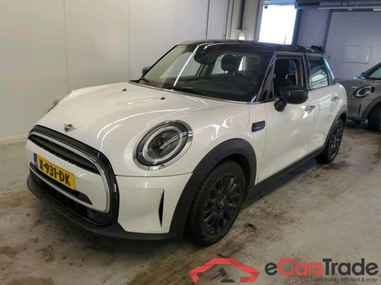 Mini 5-deurs 1.5 Cooper Camden #1