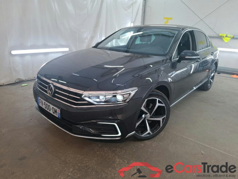 VOLKSWAGEN Passat / 2019 / 4P / Berline 1.4 TSI DSG HYBRIDE RECHARGEABLE GTE #1