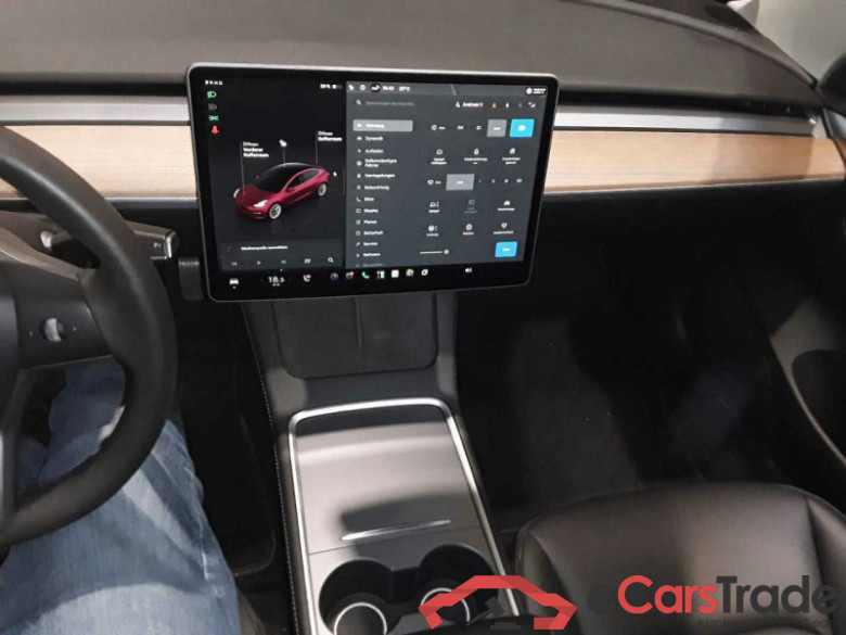 Tesla Model 3 DE - Lim4, RWD 60 kWh, (Facelift) 2023 - 2026 #2