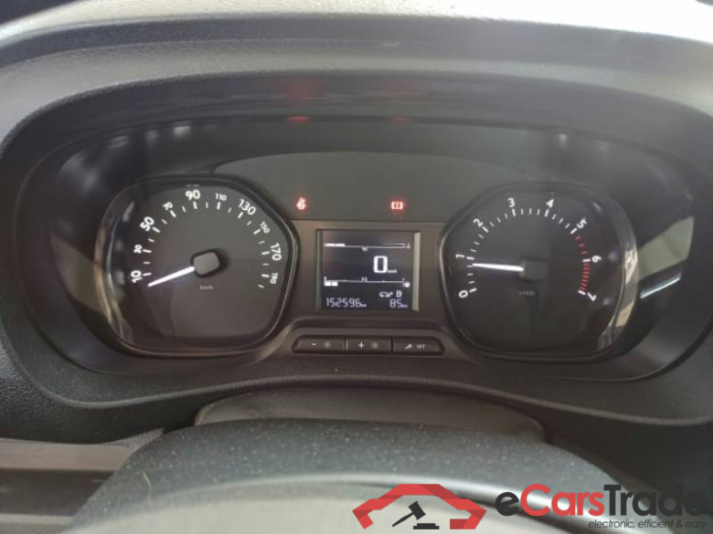 PEUGEOT EXPERT / 2016 / 4P / FURGONE 2.0 BLUEHDI 120 PREMIUM STANDARD #4