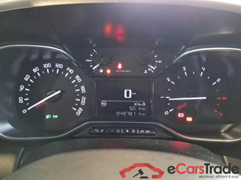 CITROEN C3 AIRCROSS / 2017 / 5P / SUV PURETECH 110 SeS SHINE #4