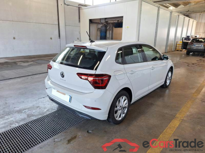 VOLKSWAGEN POLO / 2021 / 5P / BERLINA 1.0 TSI STYLE #2