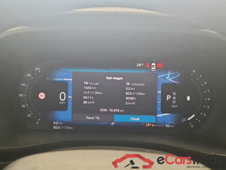 VOLVO XC40 / 2021 / 5P / SUV B4 AWD AUTOMATICO ULTIMATE BRIGHT #4