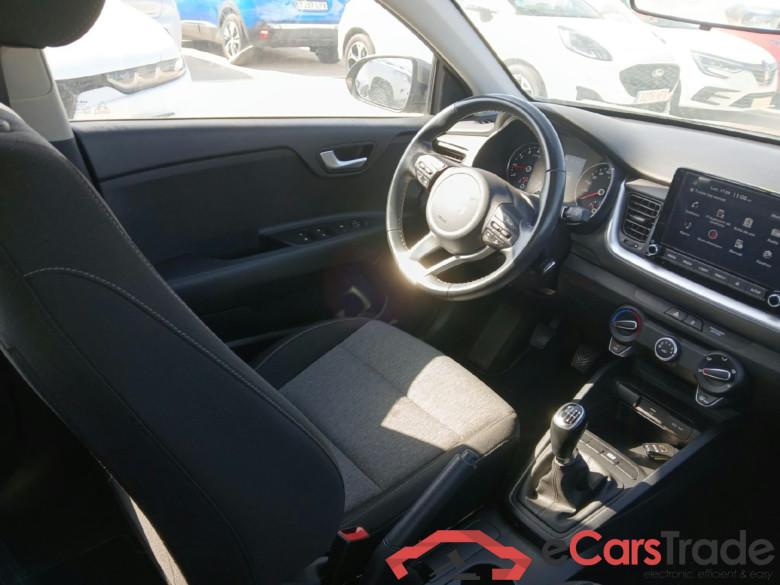 KIA Stonic / 2017 / 5P / todoterreno 1.0 T-GDi 74kW (100CV) MHEV iMT Concept #3