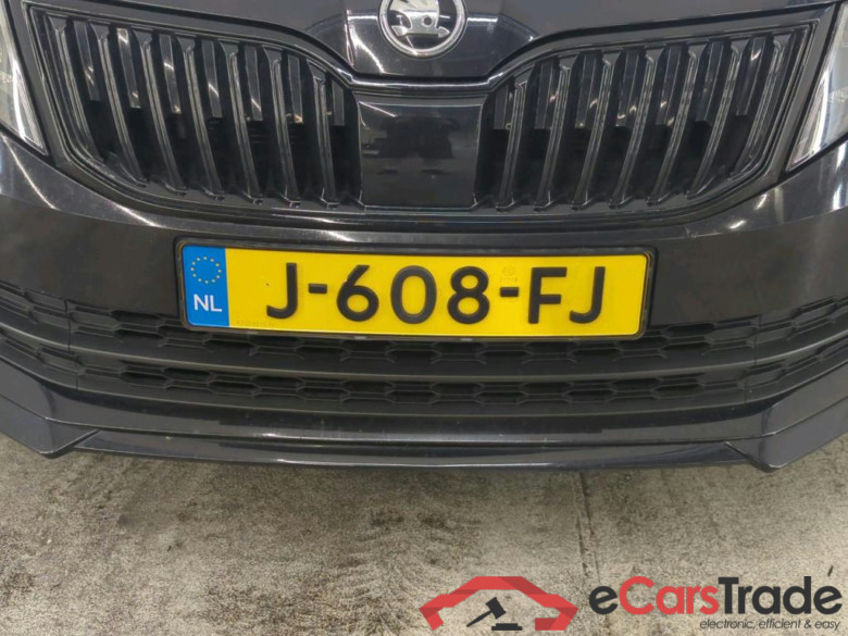 Skoda Octavia Combi 1.5 TSI Greentech Sport Business 5d #5