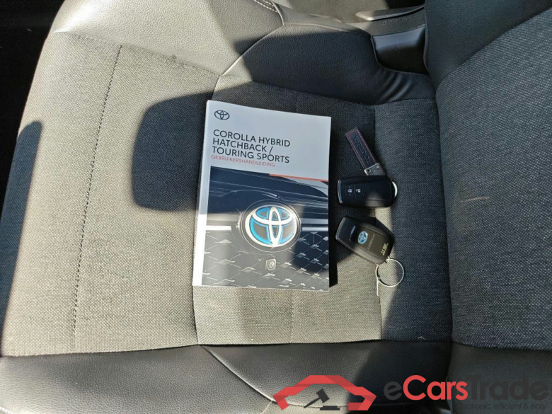 TOYOTA Corolla Touring Sports 72 kW #6
