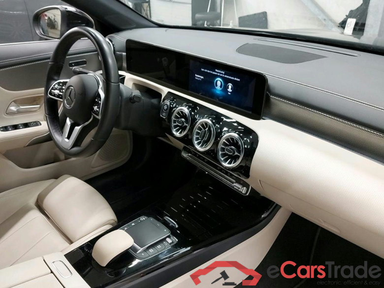 MERCEDES - MER CLA 180 d 116PK 8G-DCT Business Solution Luxury #3
