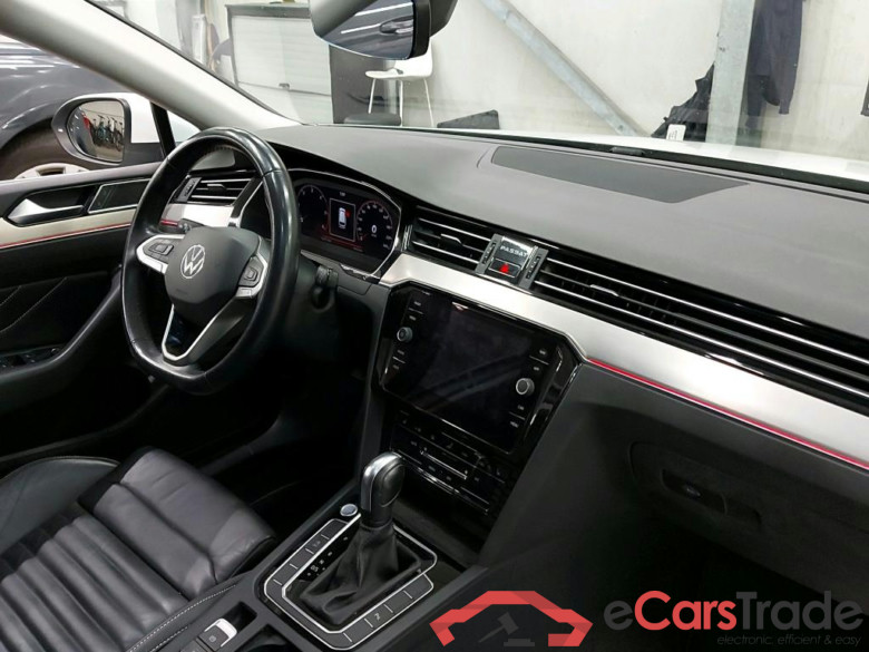 VOLKSWAGEN - VW  PASSAT VARIANT TDI 150PK DSG7 Elegance Business With Nappa Leather & Electric Foldable Trailer Hook #3