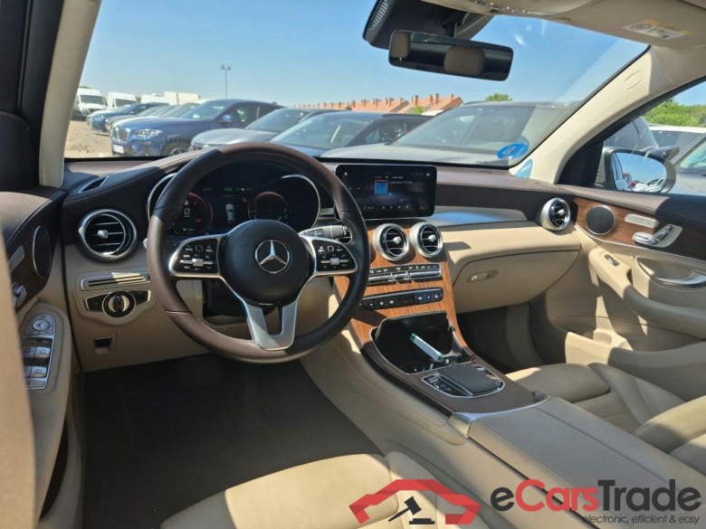 MERCEDES-BENZ GLC Coupé / 2019 / 5P / coupé GLC 300 e 4MATIC #3