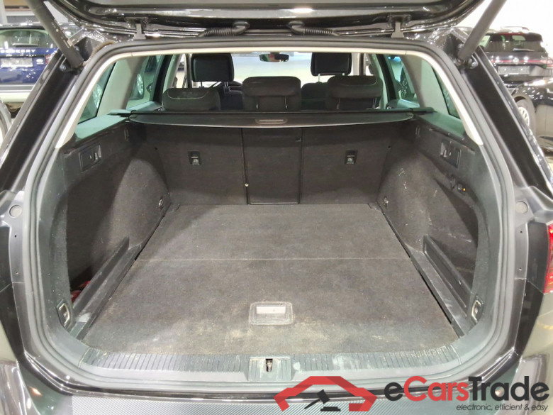 VOLKSWAGEN PASSAT VARIANT 2.0 TDI SCR MSQ VARIANT STYLE BUSINESS #3