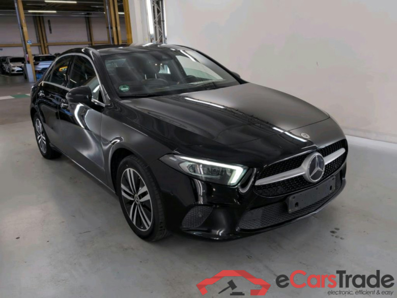 MERCEDES-BENZ A-CLASS LIMOUSINE 1.3 A 250 E BUSINESS SOLUTION DCT #2