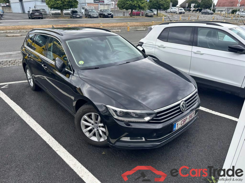 VOLKSWAGEN Passat Variant Passat Comfortline Business 1.6 TDI 88 kW (120 ch) 7 vitesses DSG
