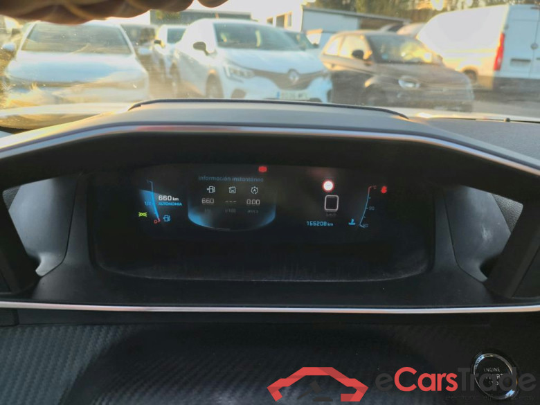 PEUGEOT 2008 / 2019 / 5P / todoterreno Allure BlueHDI 100 S&S BVM6 #4