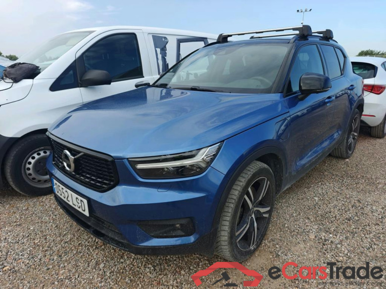 VOLVO XC40 / 2017 / 5P / todoterreno 1.5 T4 Twin Recharge R-Design Auto #1