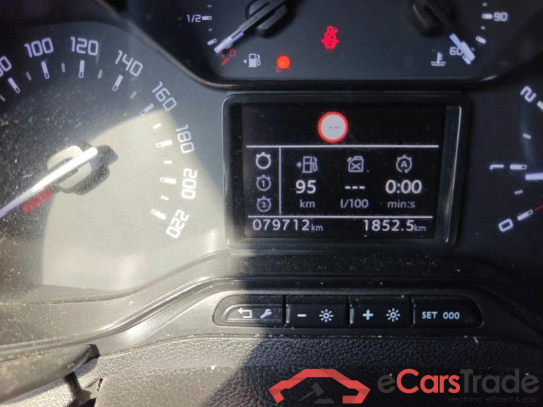 CITROEN Berlingo / 2018 / 4P / monovolumen compacto Talla M BlueHDi 100 S&S LIVE #5