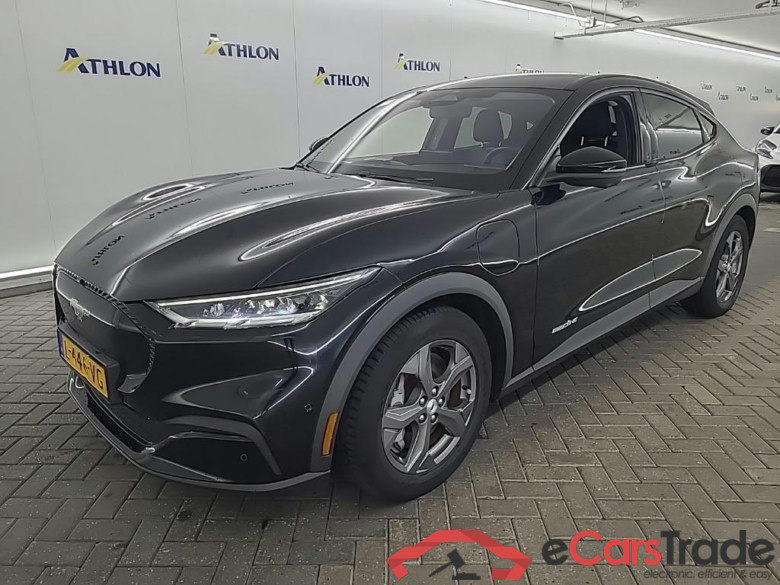 FORD Mustang Mach-E 75kWh RWD auto 5D 190kW
