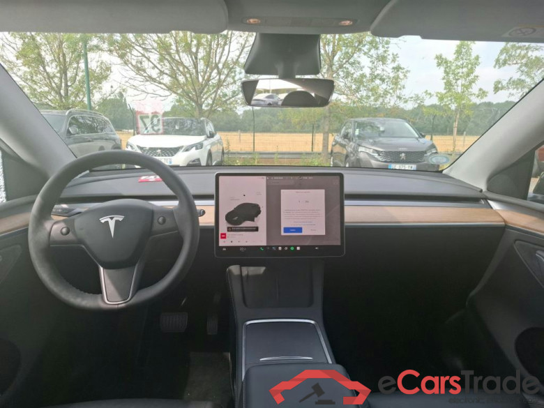 TESLA Model Y / 2020 / 5P / SUV Grande Autonomie Dual Motor AWD #6