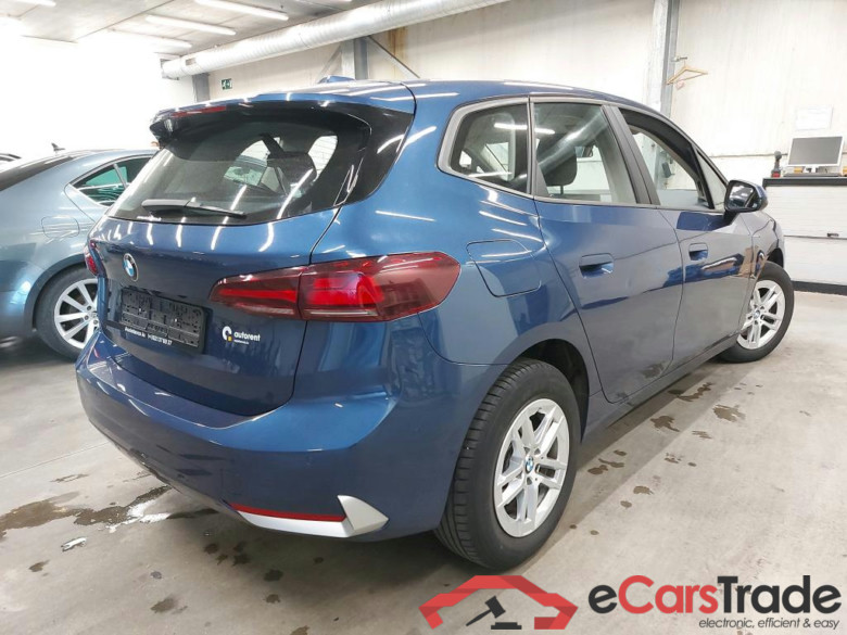 BMW - BMW 2 ACTIVE TOURER 218iA 136PK With Climatic & Navigation & PDC Front & Rear * PETROL * #2