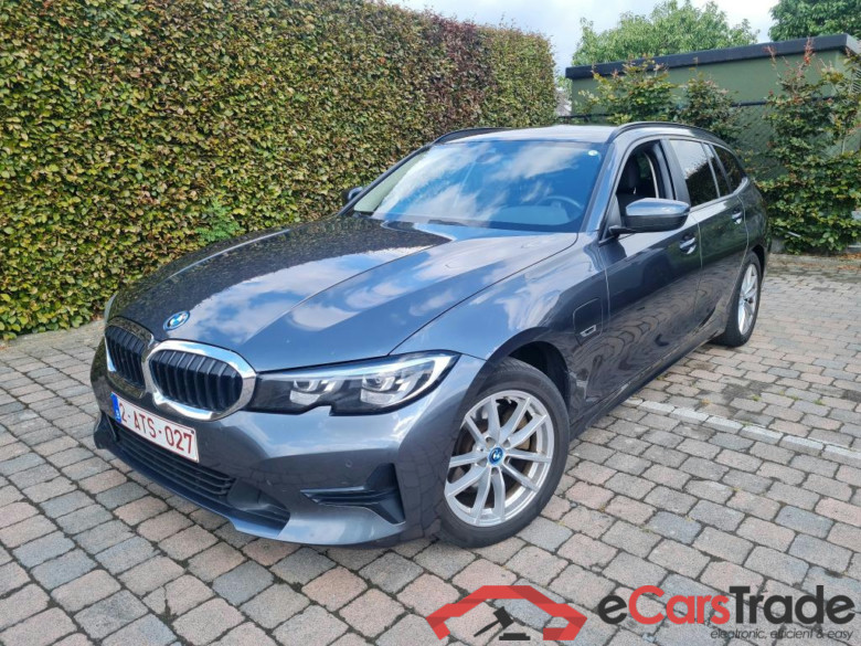 BMW - BMW 3 TOURING 320e 204PK Pack Business With Climatic & Navigation  * HYBRID *